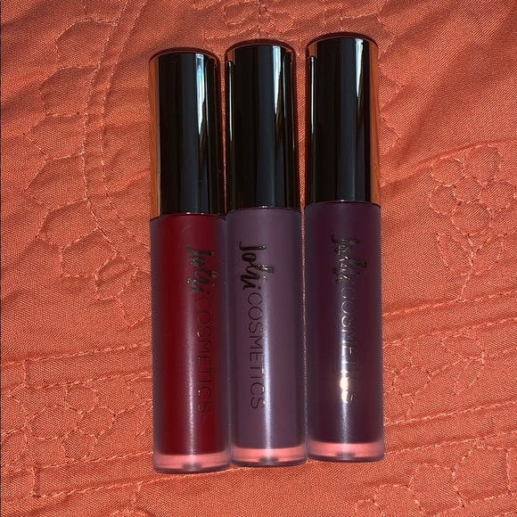 Jolii Luce cream mattes liquid lipsticks - Picture 2 of 4
